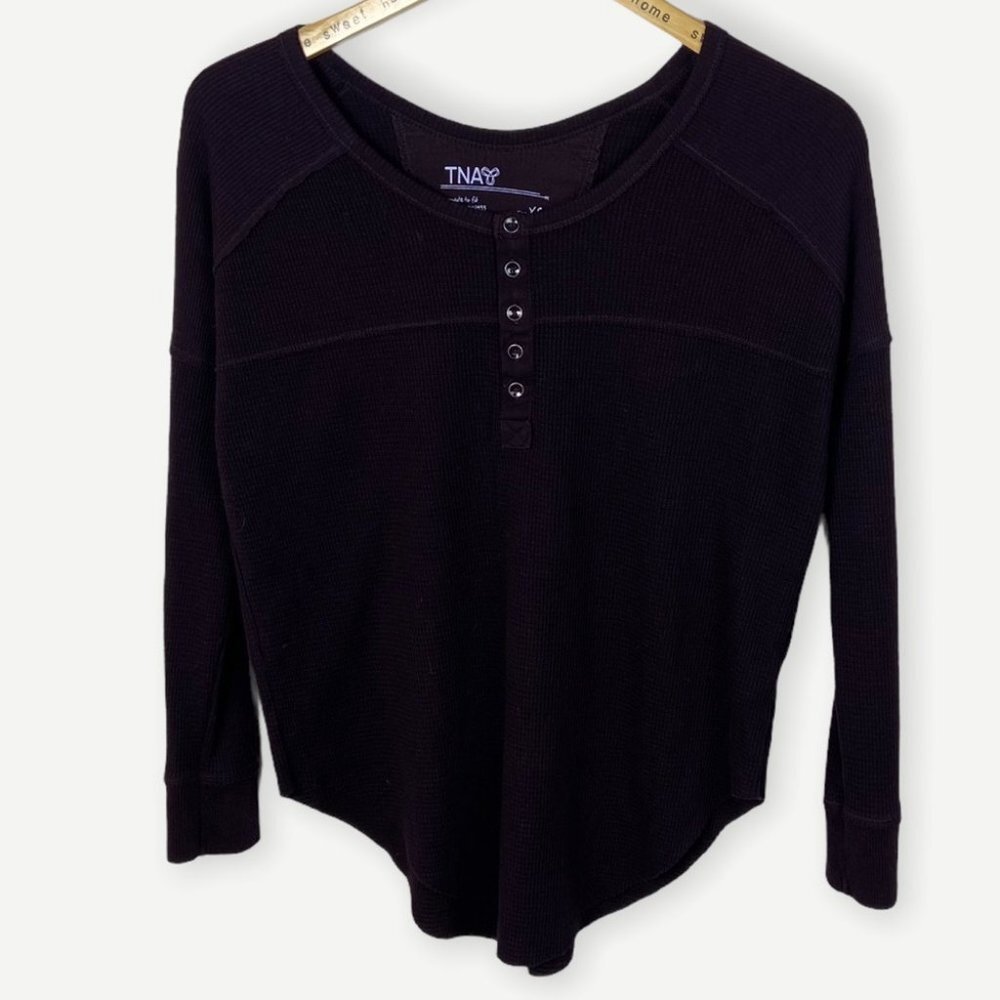 Aritzia TNA Waffle Knit Henley Pullover Sweater Size‎ XS Long Sleeve Knit Top